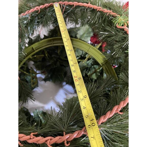 Holiday Candle Rings (4) Pine Berry Christmas Home Decor Gathering Various Sizes - Picture 14 of 16